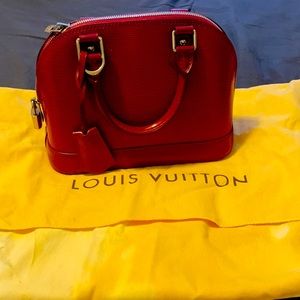 Louis Vuitton alma bb